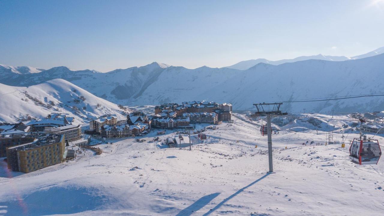 Hostel Gudauri Adventure Exterior photo